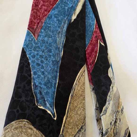 Vintage Jacobson's Silk Tie Blue, Red, Black & Tan Abstract Geometric Design - Picture 4 of 7